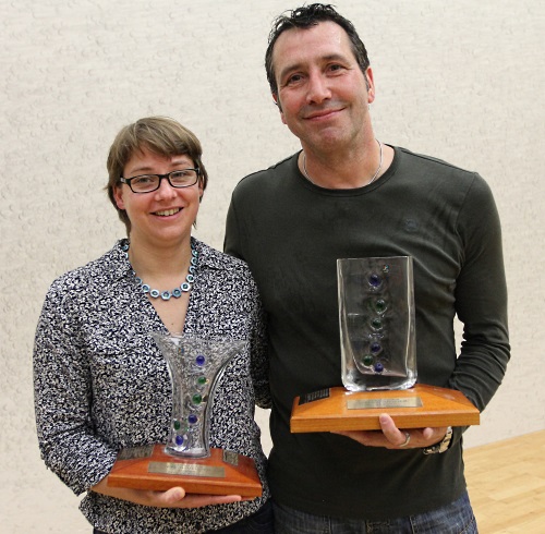 Von Links: Lena Hallasch (Vereinsmeisterin Damen) und Ludger Schledorn (Vereinsmeister Herren).